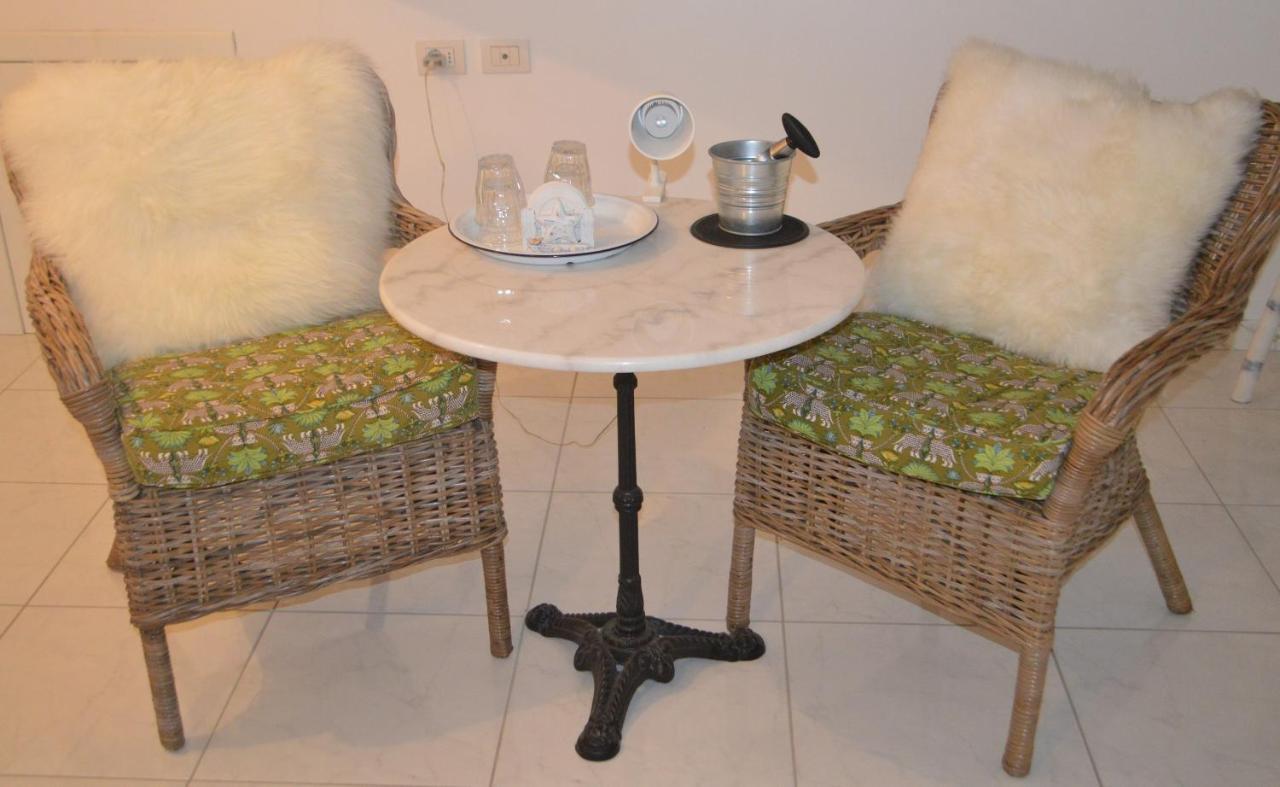 Bed & Breakfast Villa Lavanda 노치 외부 사진